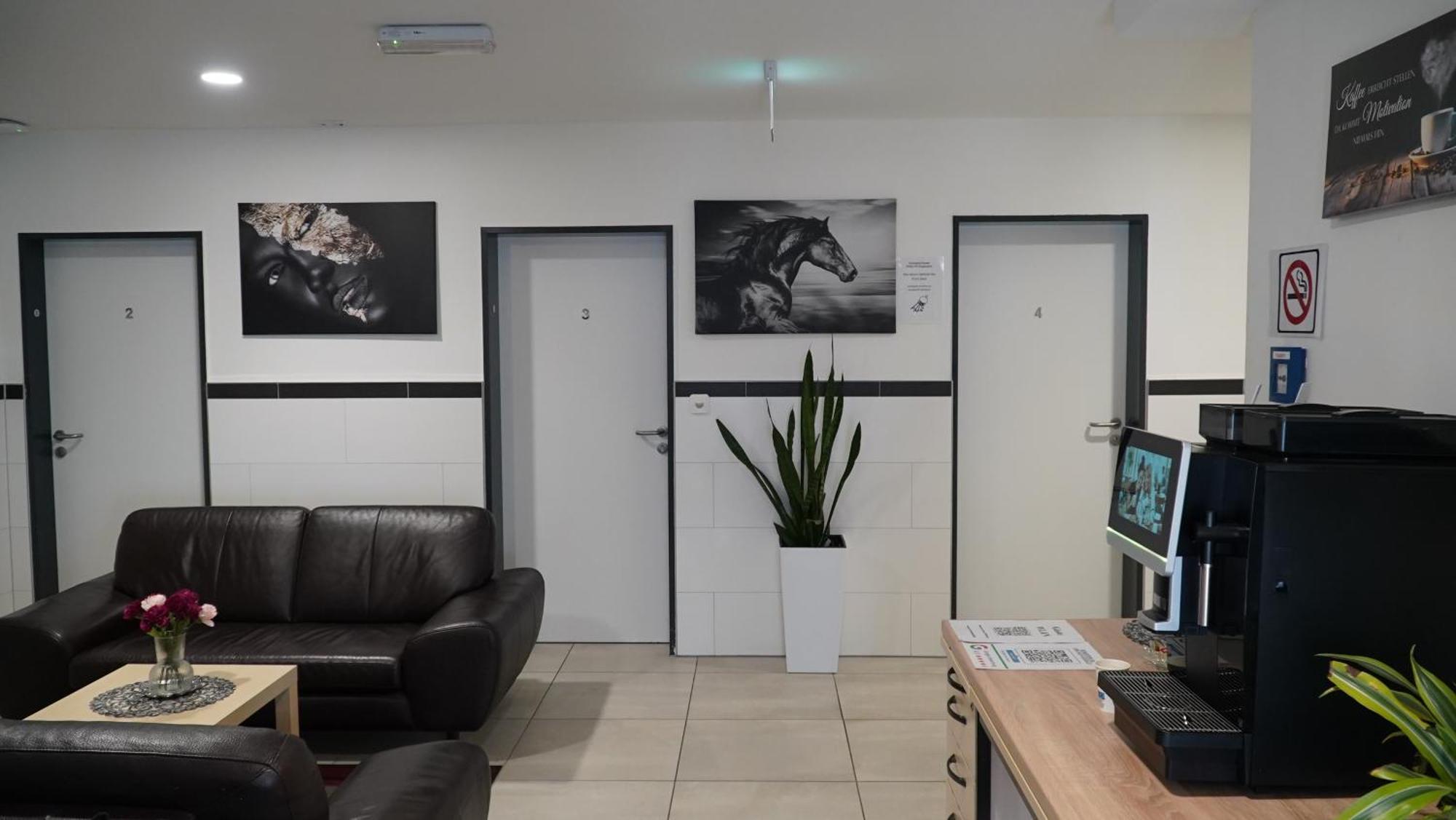 Mk Hostel Oyten - Free Wifi & Parking - 24H Check-In Exterior foto