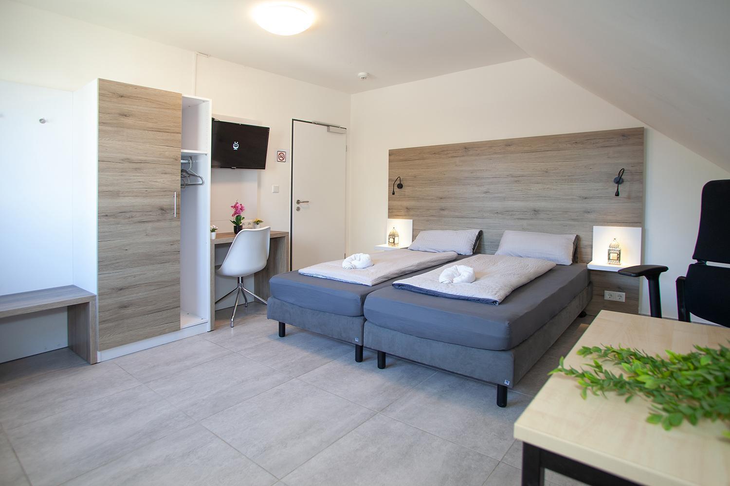Mk Hostel Oyten - Free Wifi & Parking - 24H Check-In Exterior foto